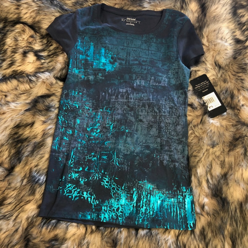 Daisy Fuentes Tee